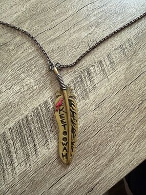 Feather Pendant Necklace